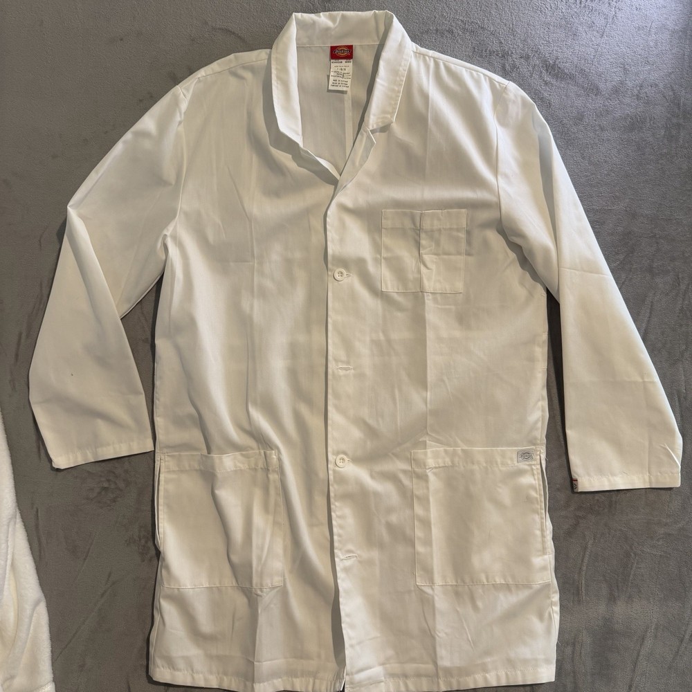 Dickies Medium Length White Lab Coat Size Large Never Worn