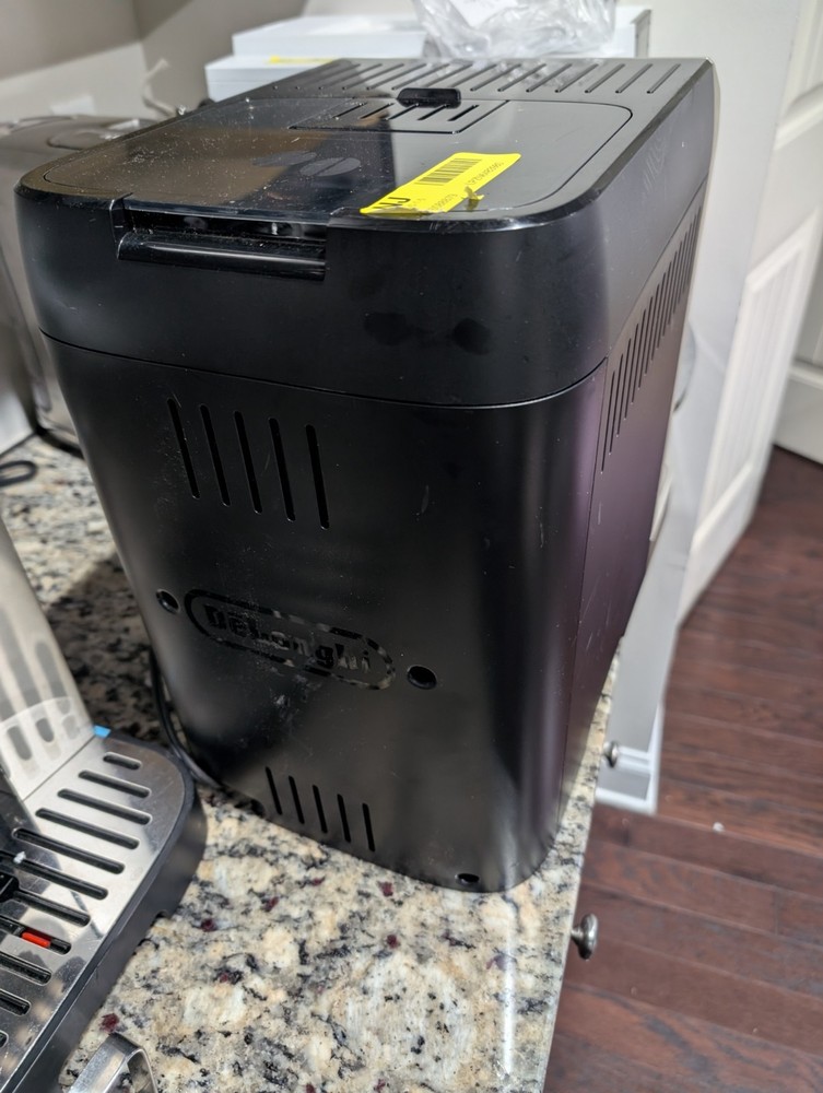 De'Longhi ECAM32070SB Magnifica Plus Automatic Espresso Machine