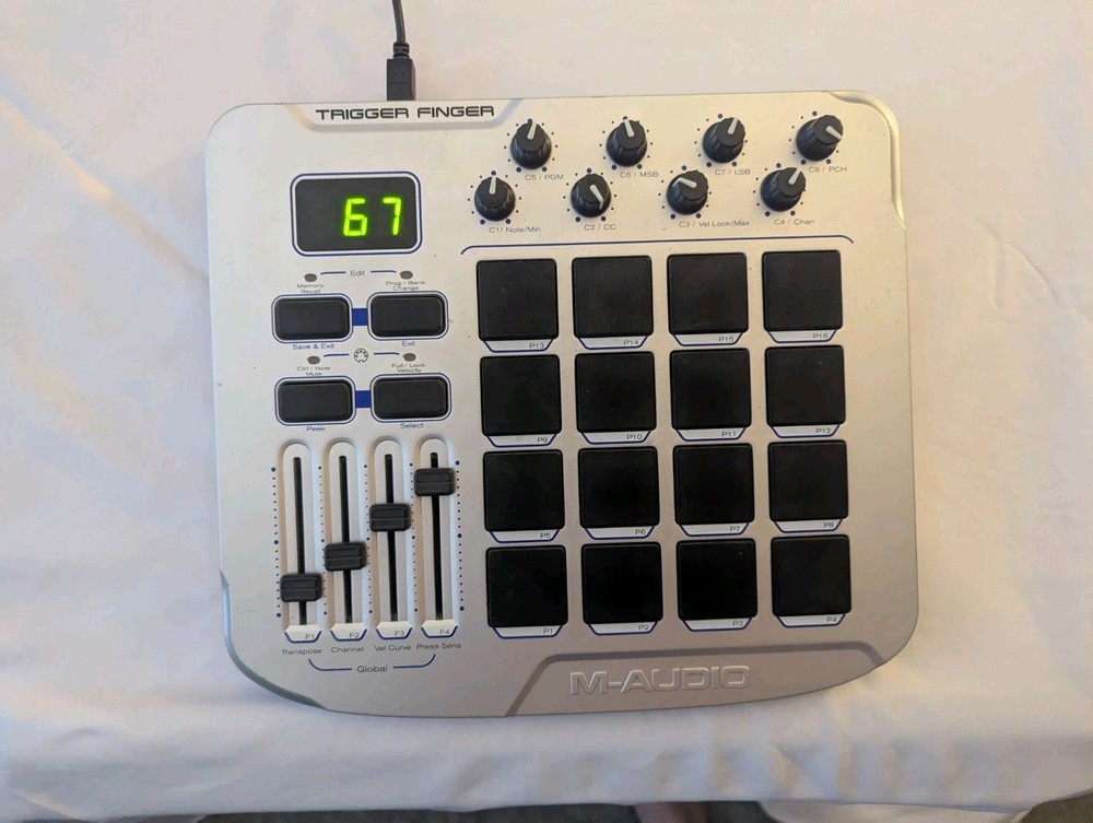 M-audio Triggered Finger (USB Knobs And Levels Work, 15/16 Pads Functional)