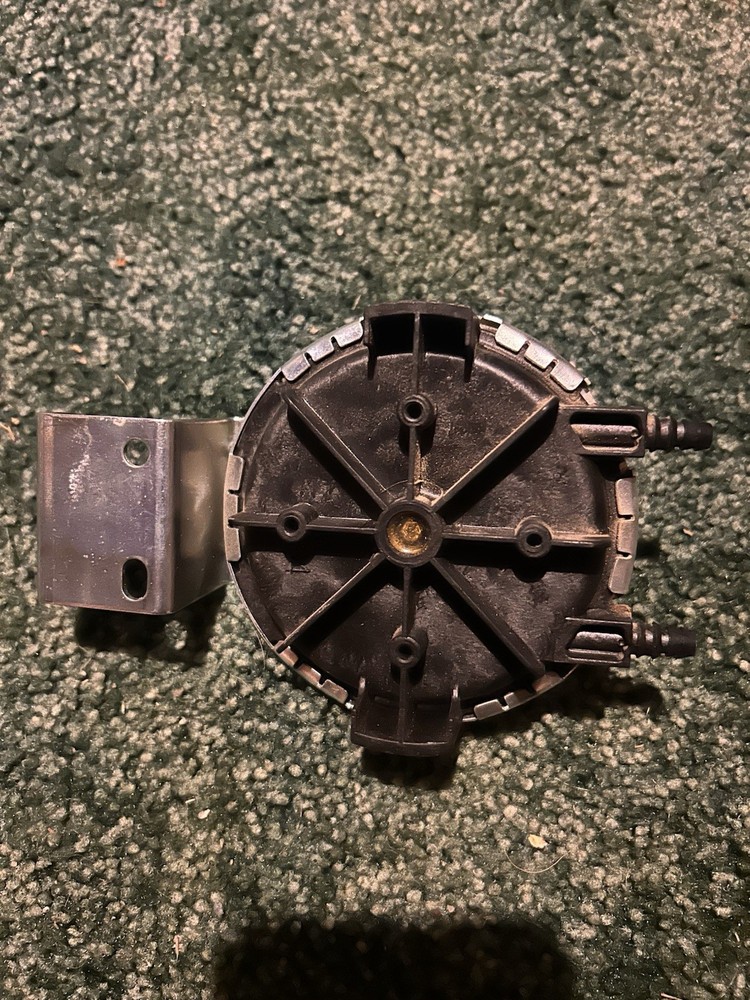 Tridelta furnace pressure switch