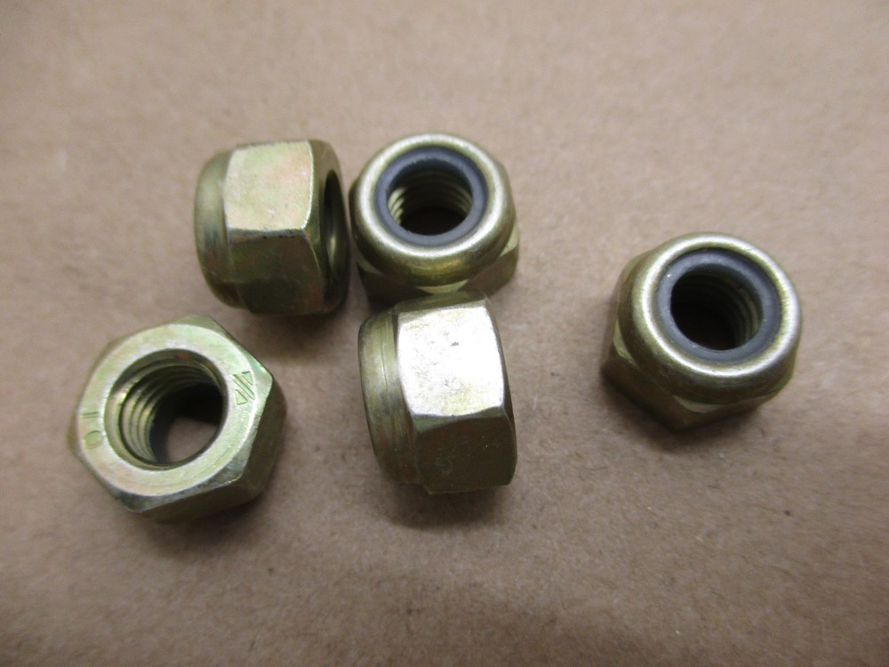 John Deere nuts 5-count 14M7426 (Provo Lot Bin E)