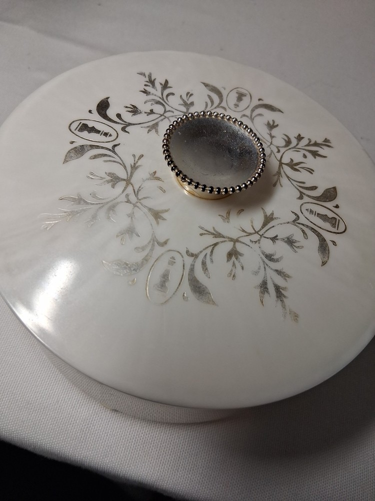 Vintage Mary Chess Dusting Powder Container