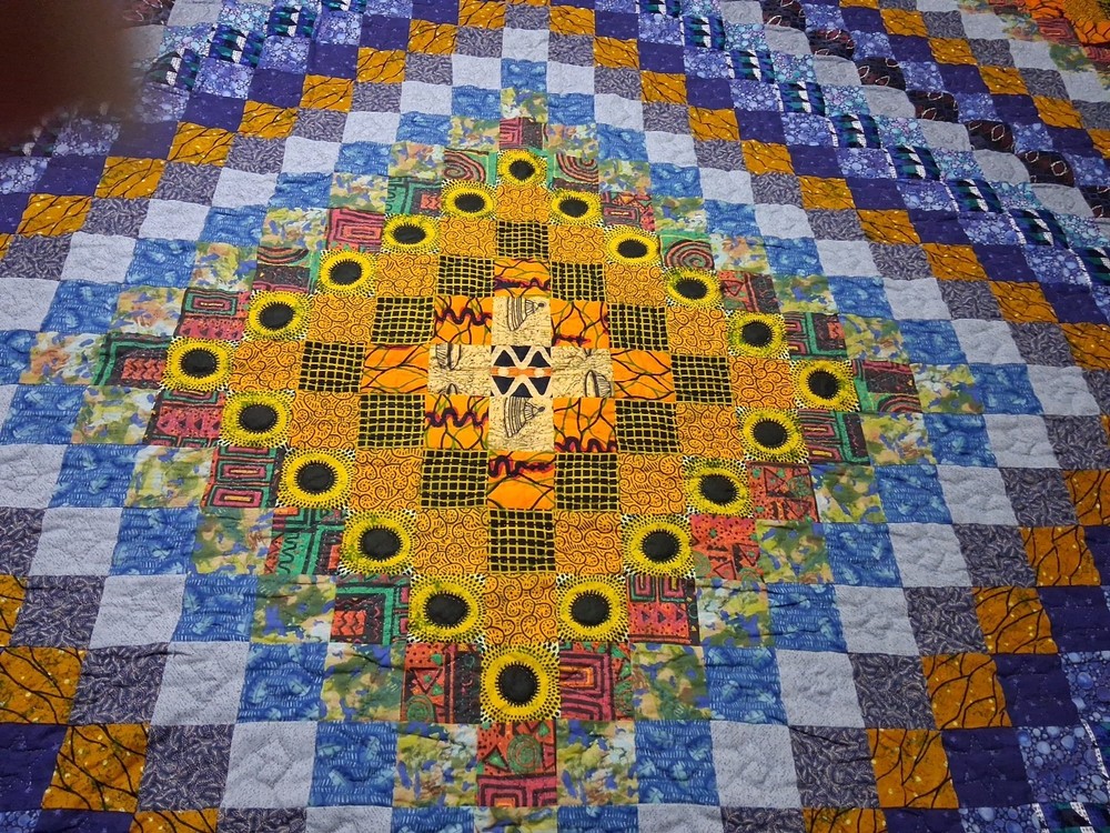 Patchwork Quilt Modern Fabrics Machine Pieced, Hand Stitched/Quilted 65"x100"