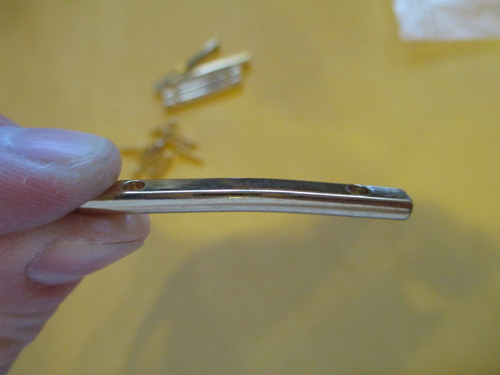 5 GUITAR STRING RETAINER BARS for HEADSTOCK - GOLD