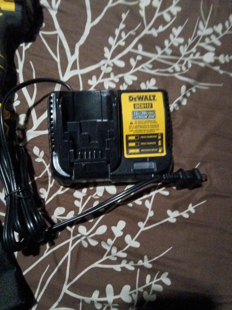 DEWALT ATOMIC 20-Volt MAX Cordless Brushless Compact Drill/Impact Combo Kit -...