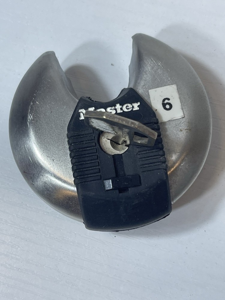 Rotating Storage Lock with Key Padlock