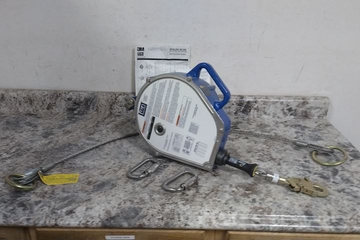 3M DBI-Sala 3400860 85 Ft Length 420 Lb Weight Cap Self-Retracting Lifeline
