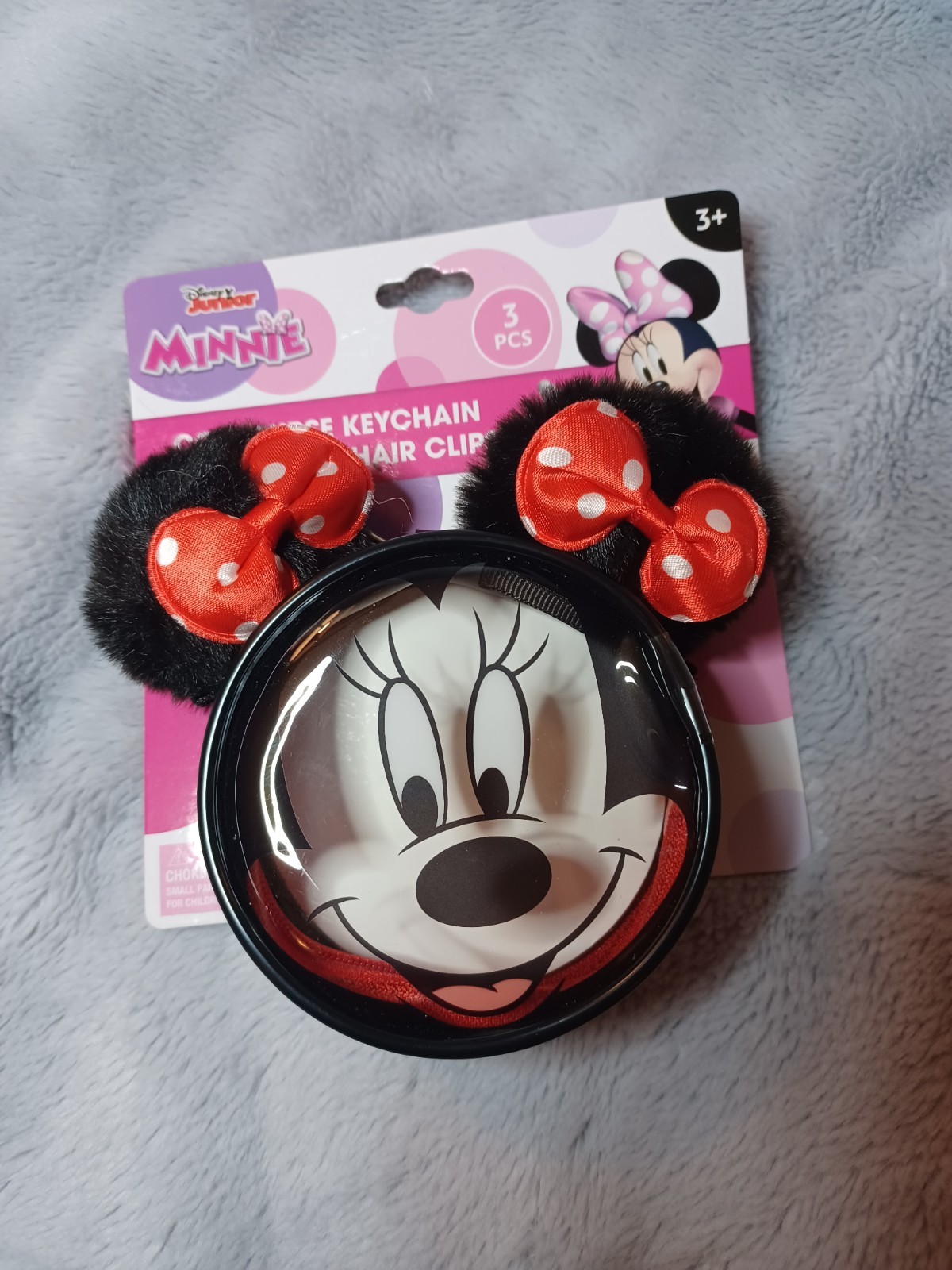 NIB Minnie Mouse Coin Purse Keychain and Removable Hair Clips