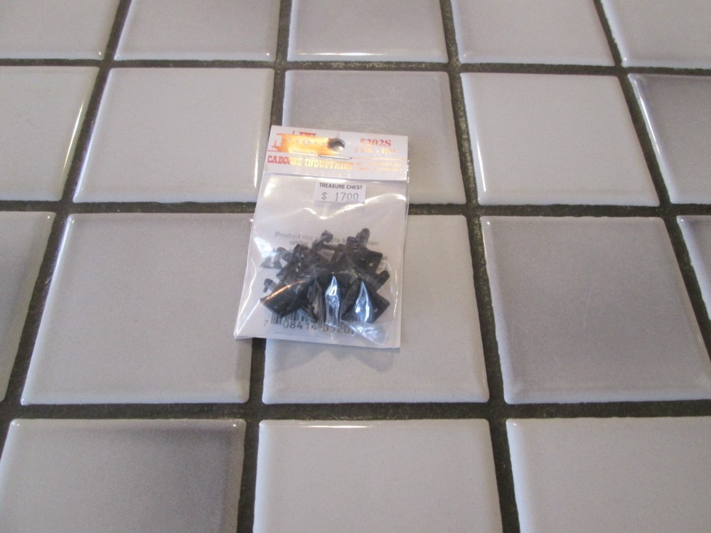CABOOSE INDUSTRIES # 5202S GROUND TRHROWS HO SCALE