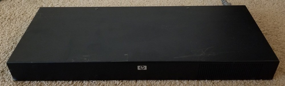 HP KVM SERVER CONSOLE SWITCH AF616A 513735-001 517690-001