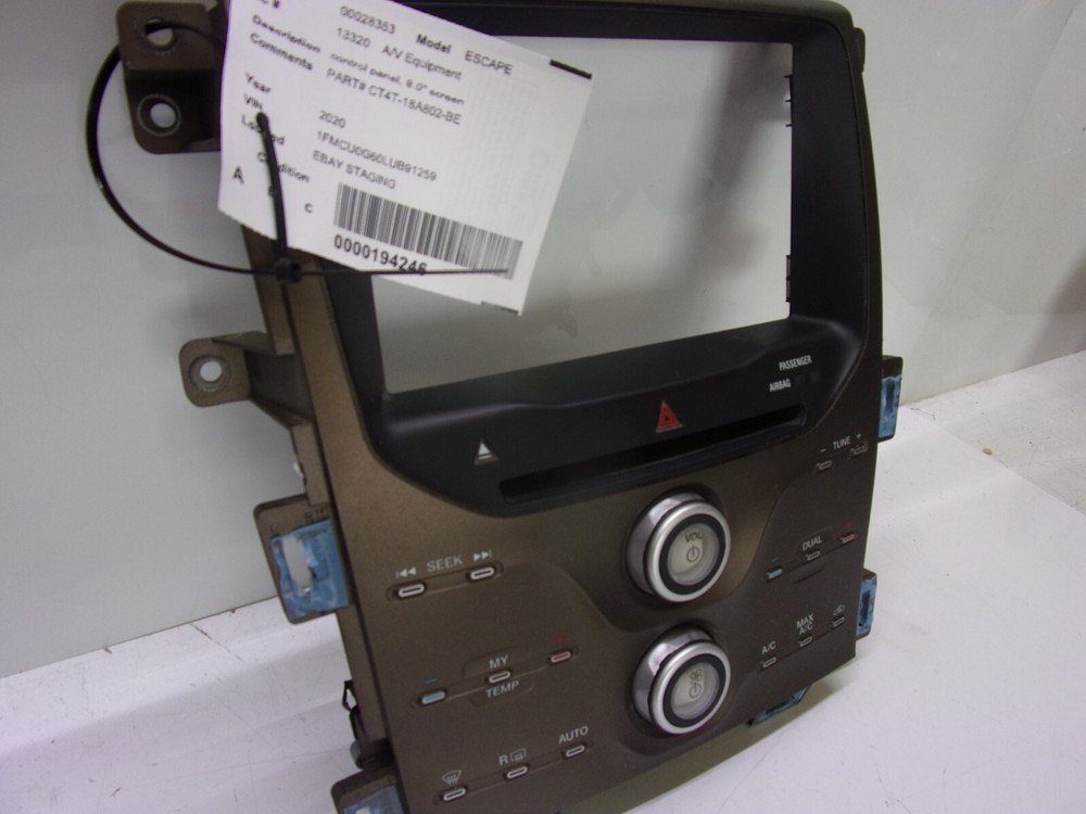 FORD ESCAPE 2020 A/V Equipment control panel, 8.0" screen