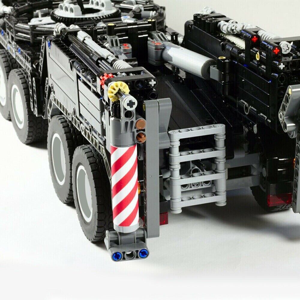 Liebherr LTM 11200 Crane Model with Power Functions RC Building Blocks Toy