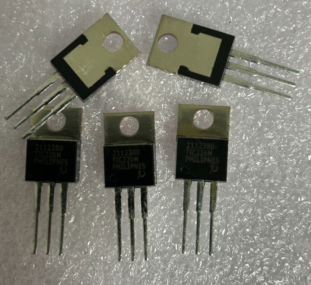 5ea Philipnes TIC226M Transistor