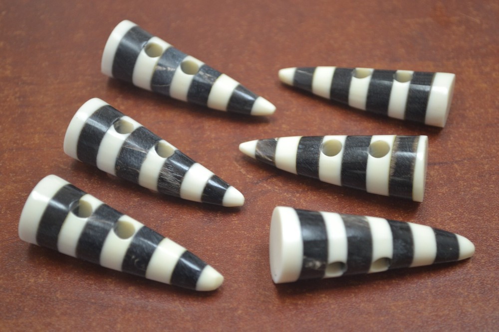 6 PCS STRIPE HORN TOGGLE SEWING 2 HOLE BUTTONS CRAFT 2"