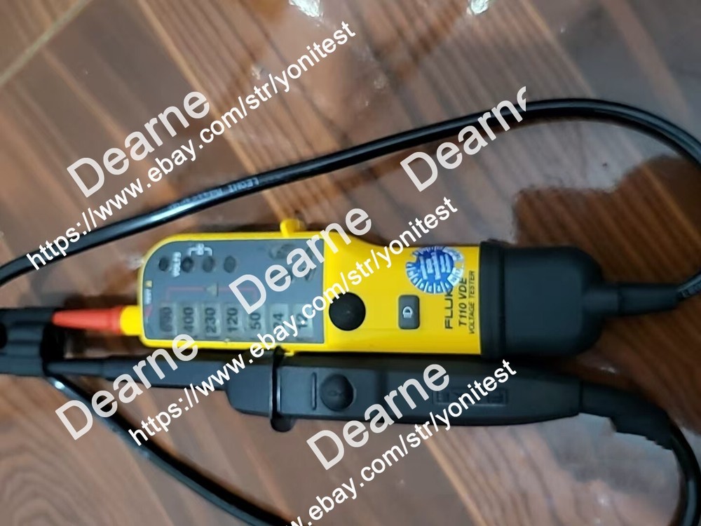 1PCS Used Fluke Voltage Tester T110