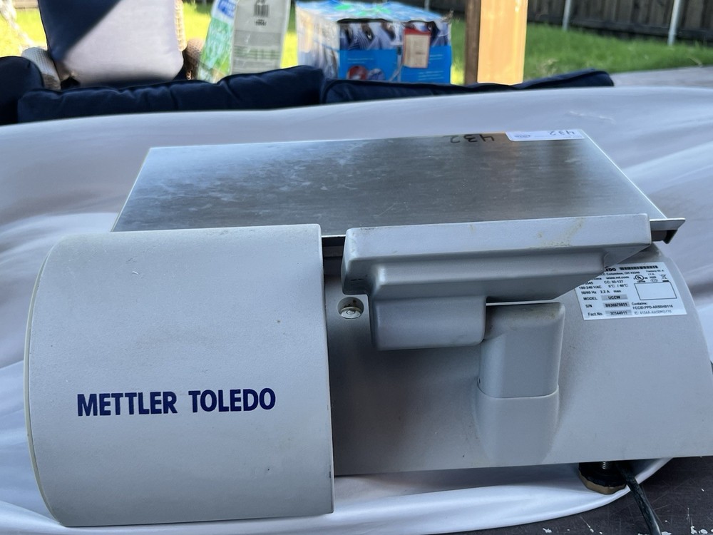 Mettler Toledo UCCW Digital Scale w/ Printer. Works Great Needs Programing
