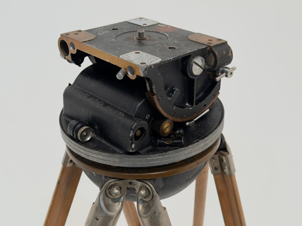 AKELEY Gyro Head and Tripod
