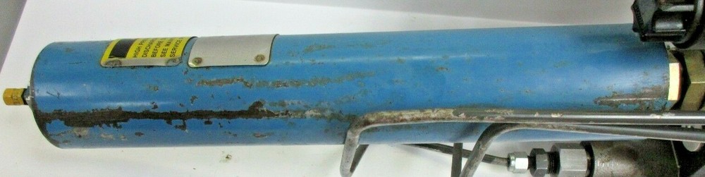 AIR DRIVEN FLUID PUMP ASSEMBLY