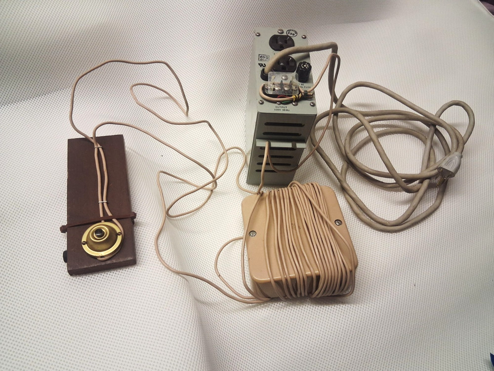WORKING 850-00 Ringing Generator Doorbell. Call button set up.