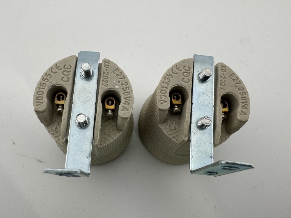 Rebaydo™ 2pcs F519 E26/E27 Lamp Holder with Mounting Bracket
