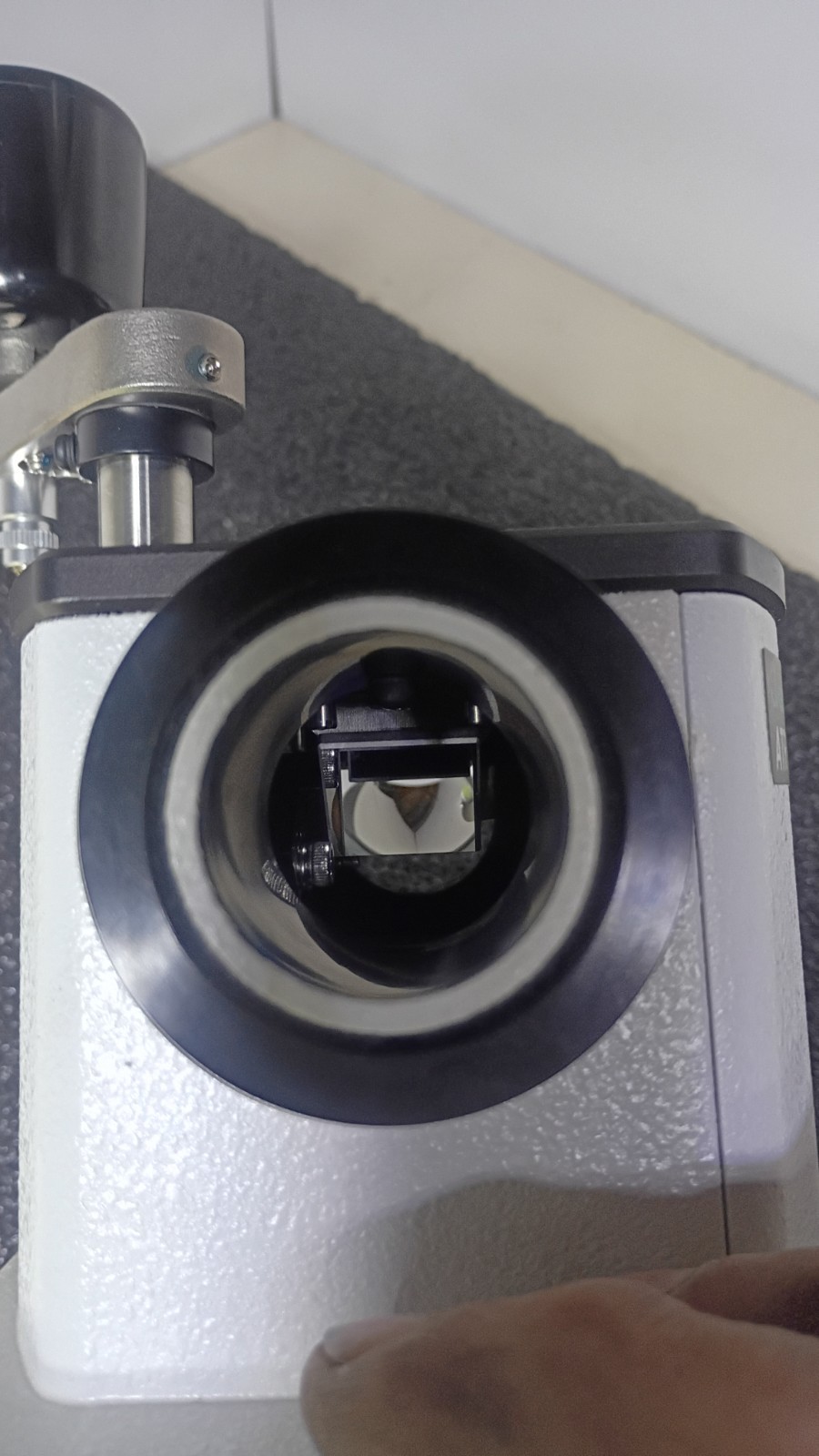 Working Jasco ATR Pro One FTIR Accessory Reflectance Module