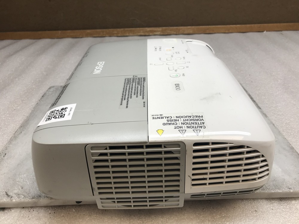 Epson EX30 LCD Projector Model H283A Avi/HDMI No Remote Tested & Functional