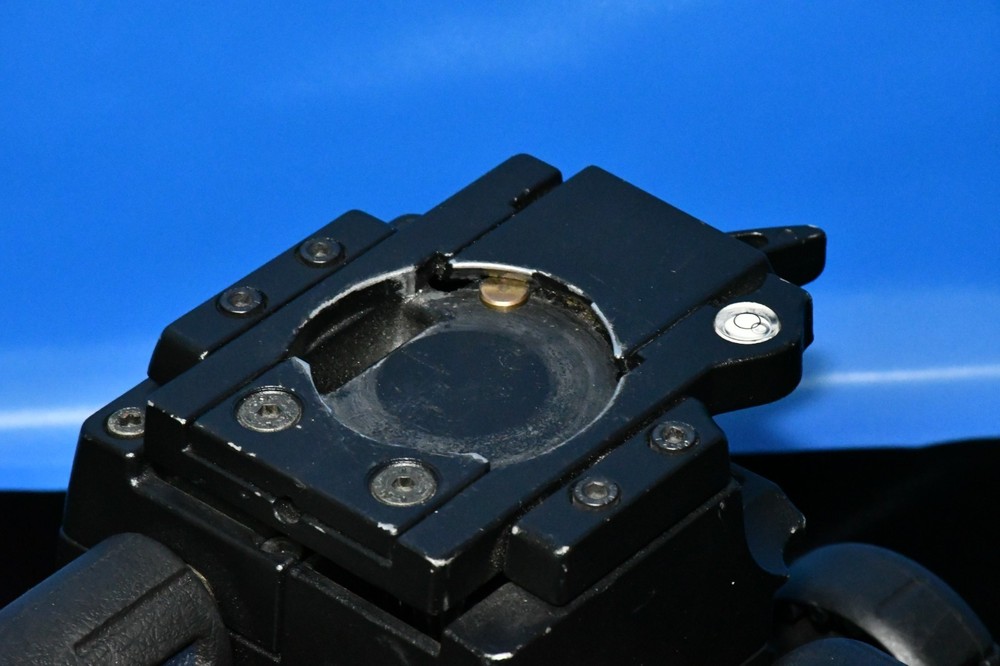 Manfrotto Geared Pan-and-Tilt Head with Select Quick Release Plates