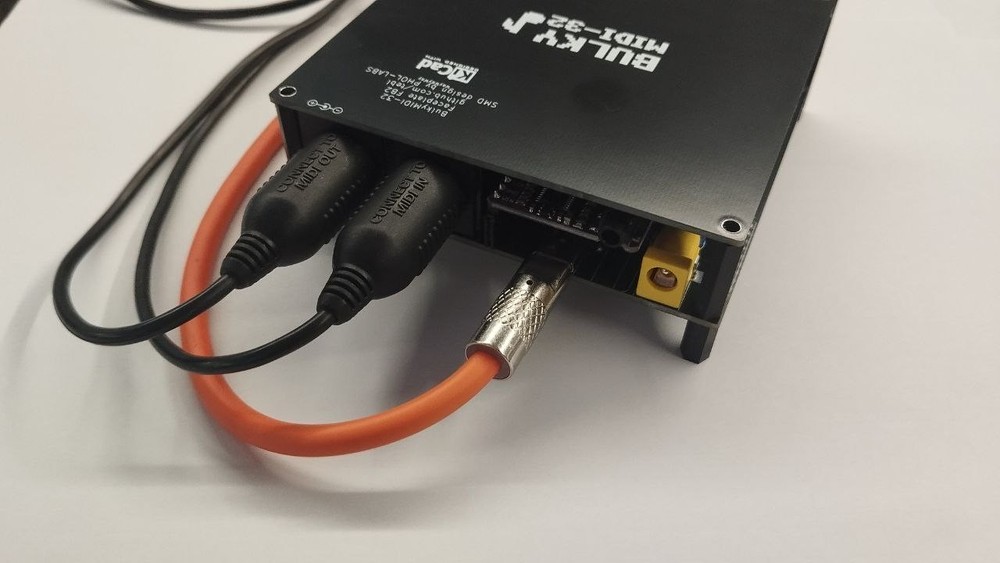 BulkyMIDI-32 – MT-32 Emulator & Modular MIDI Interface for Retro Computers