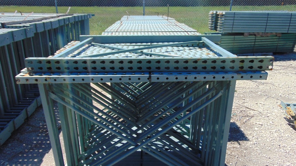 Pallet Racking Upright - 42" x 17'