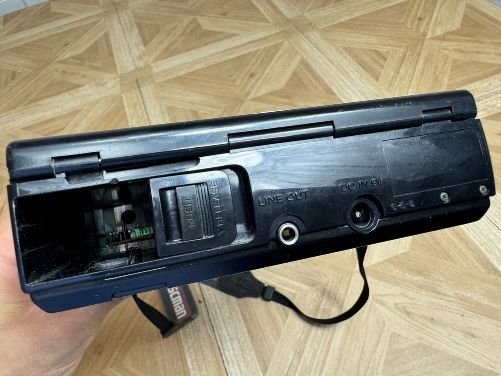 SONY DISCMAN FM/AM model No. D-T3