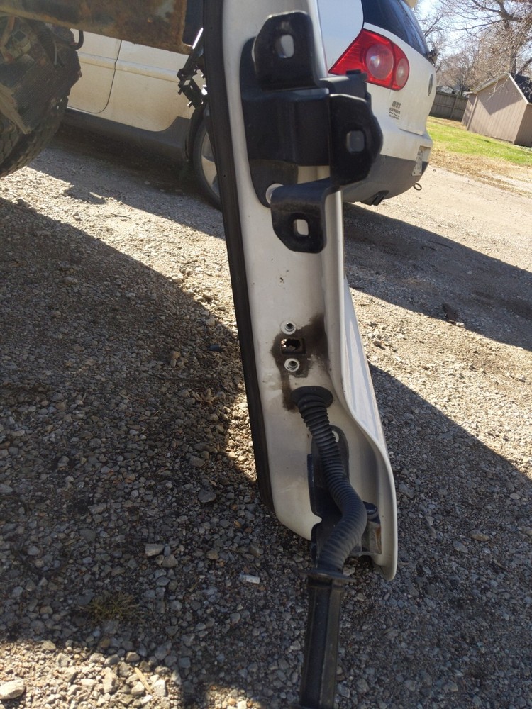 FREIGHTLINER CASCADIA 2012 LEFT DRIVER DOOR ASSY.