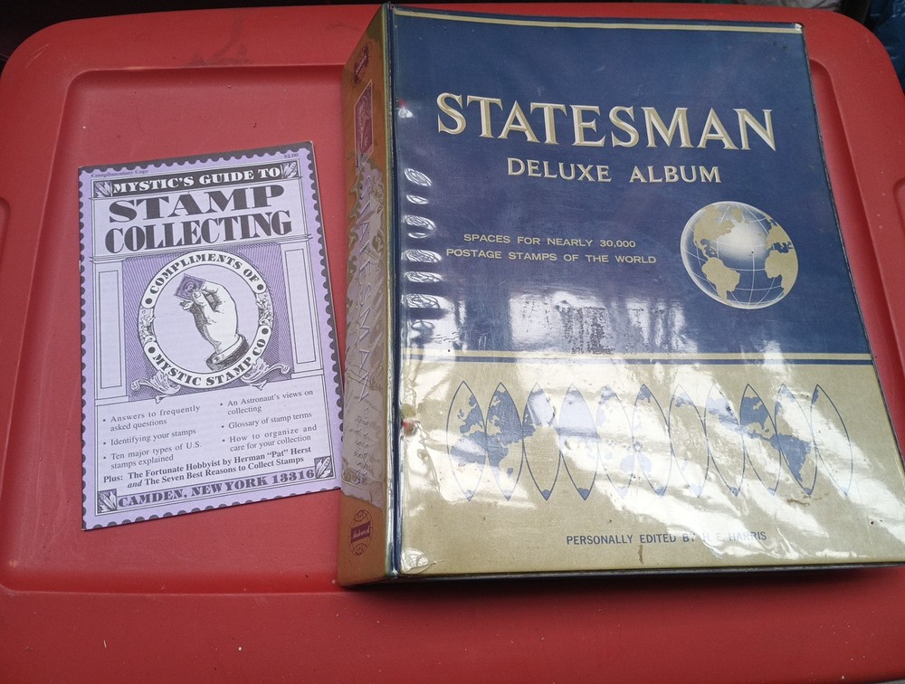 Harris STATESMAN Deluxe Stamp Album 1973 Unused,Lotta Stamps Inserts W/Binder