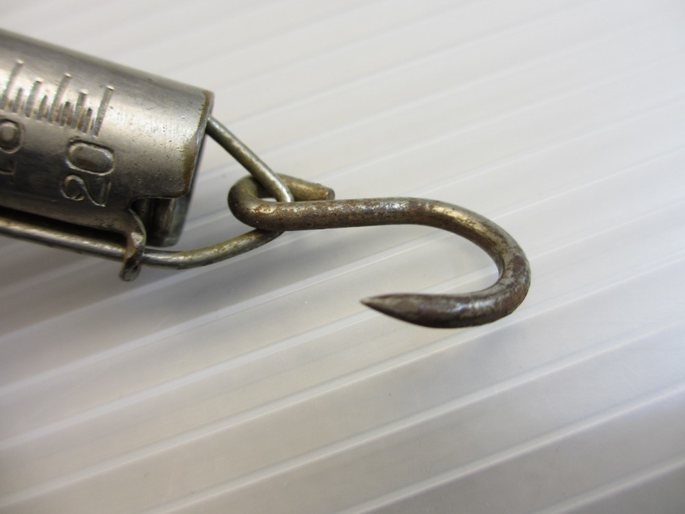Pelouze Mfg. Chicago 20 Pound Hanging Scale Chrome Sharp Hook
