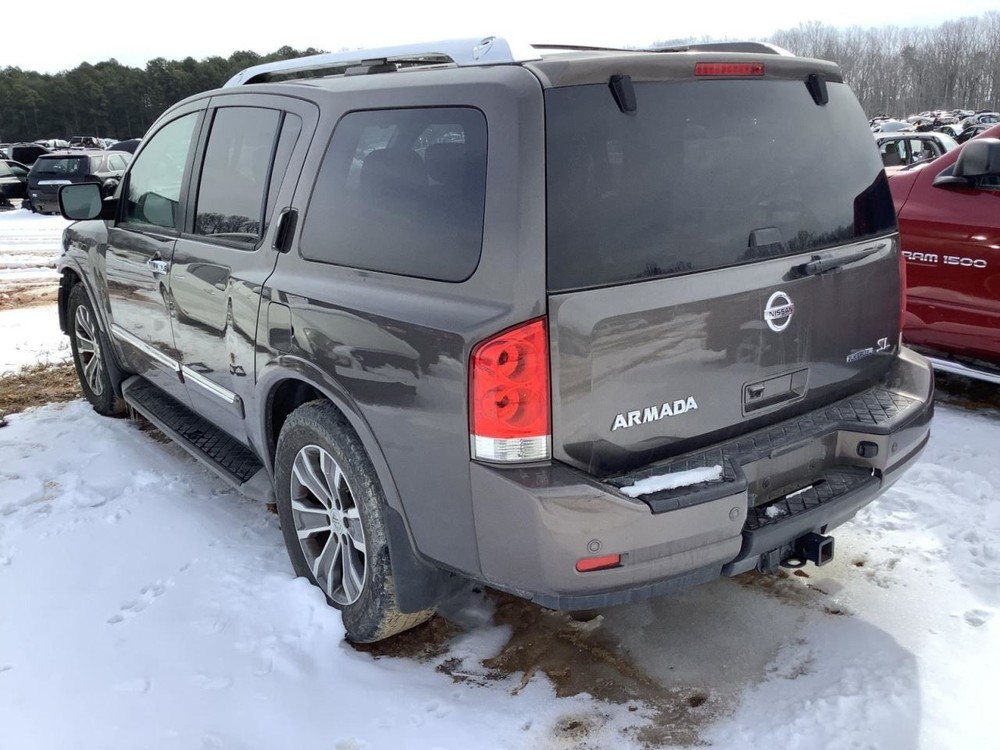 ARMADA 2015 Glove Box 4946742