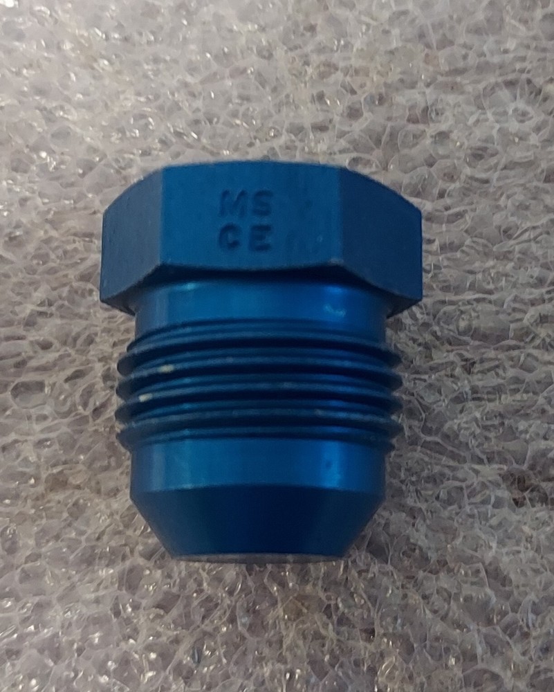 '1 PIECE' - PN# MS24404D8 - PLUG, TUBE FITTING, THREADED
