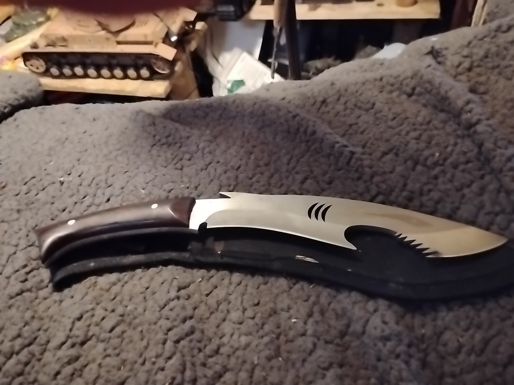 Shark Shape Knife