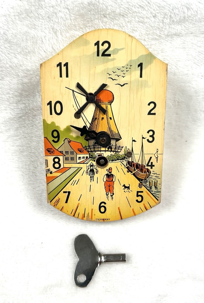 Vintage Dutch Windmill Clock- Includes Key, Missing Pendulum, Windmill Spins￼