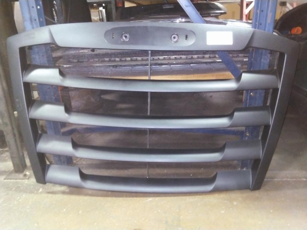 For FREIGHTLINER CASCADIA GRILLE ,  GA