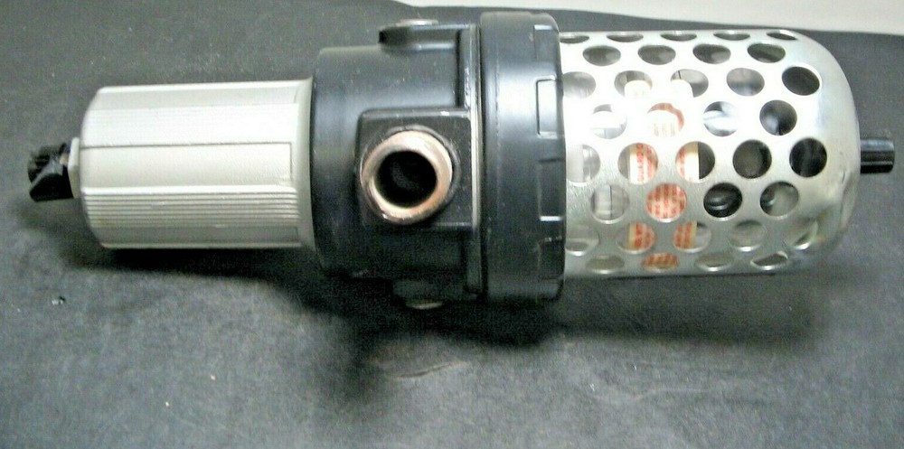 Master pneumatic Detroit Filter Regulator CFDR100 *USED*