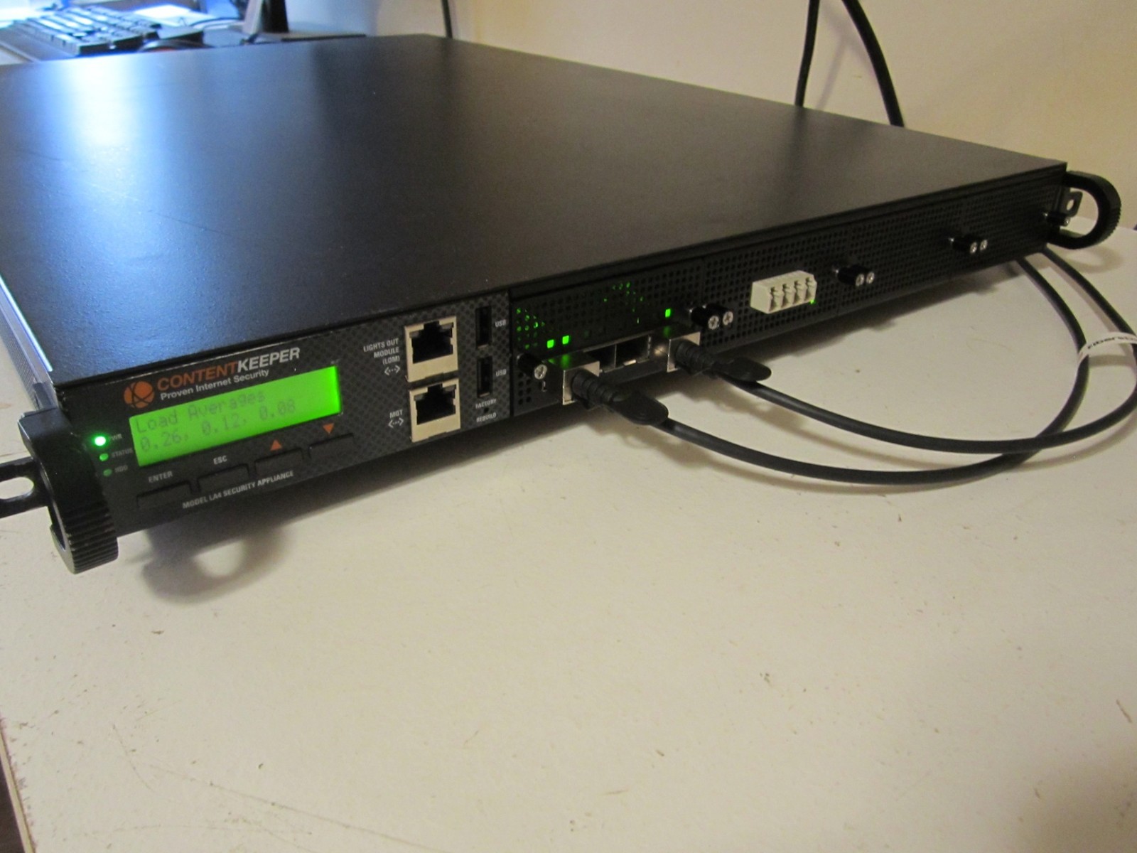 PfSense - 6x10Gb SFP+, 28 Cores, 32GB RAM, 64GB SSD, AES-NI (Lanner FW-8894)