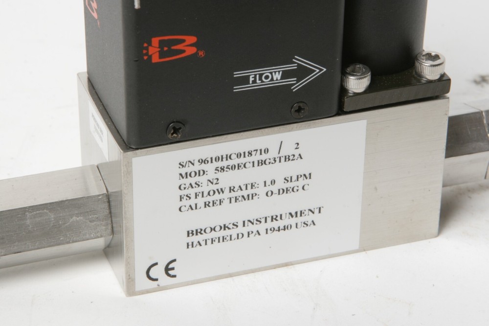 Brooks Mass Flow Controller 5850E Series N2 1.0SLPM 5850EC1BG3TB2A