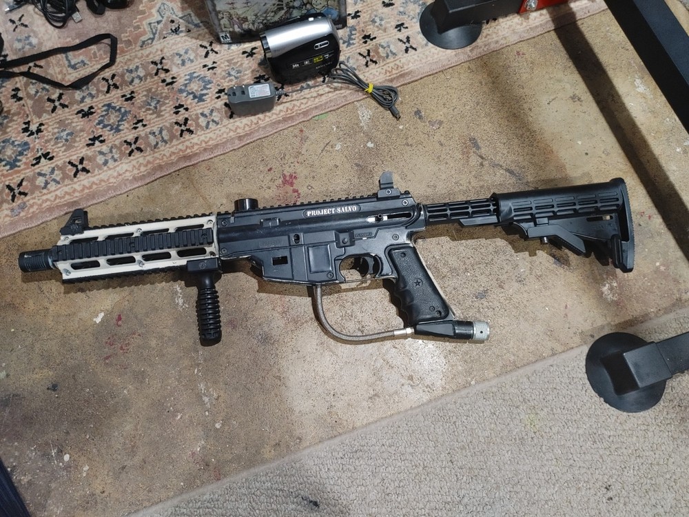 Tippmann US Army Project Salvo Paintball Gun
