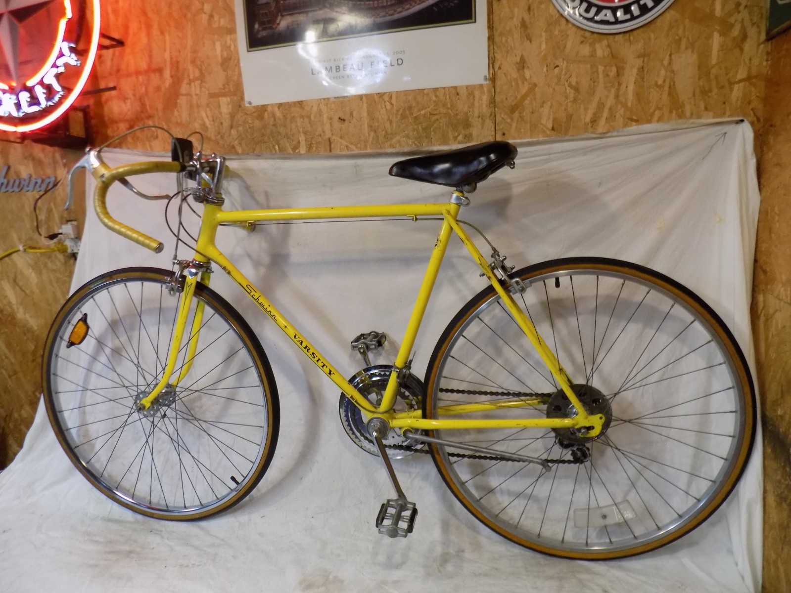 1975 SCHWINN VARSITY MENS 10-SPEED ROAD BIKE VINTAGE CONTINENTAL KOOL LEMON 27
