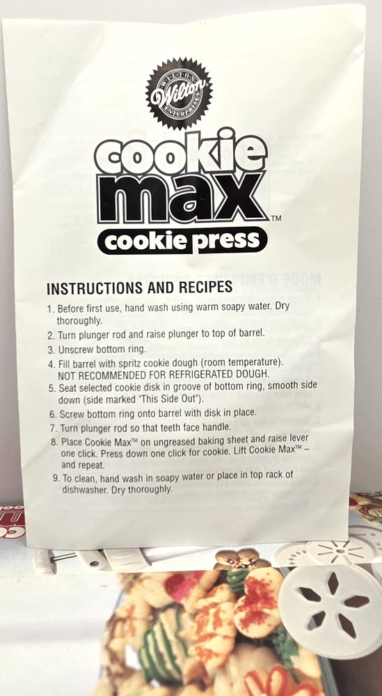 Wilton Cookie Max Cookie Press - 12 Assorted Design Discs