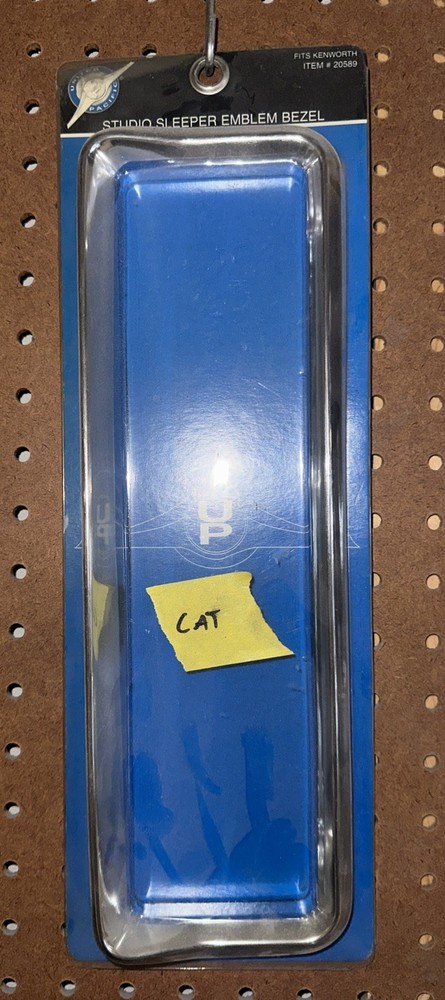 Kenworth "Studio Sleeper" Bezel w/ Visor