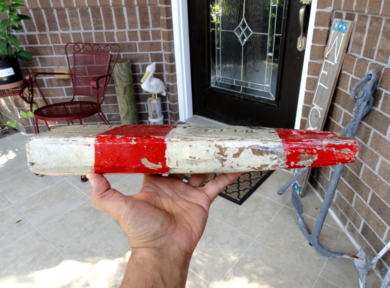 WEATHERED DISTRESSED WOOD Nautical Red & White Lobster Buoy E FL LANGILLE 11440