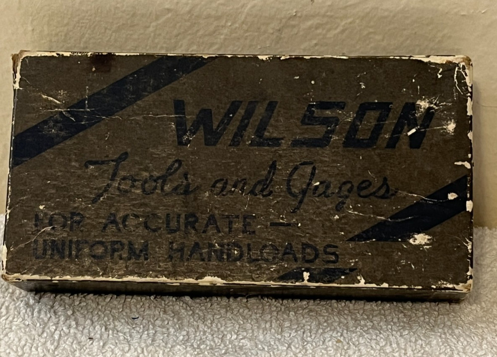 L. E. Wilson Trimmer Micrometer Adjustment Case Trimmer & 5x Shell Holders