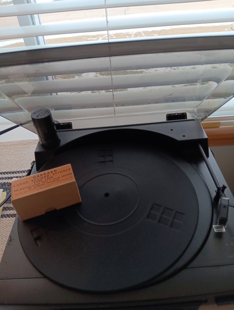 VTG DENON DP-25F FULL AUTOMATIC TURNTABLE w/OPERATING INSTRUCTIONS & Spindle