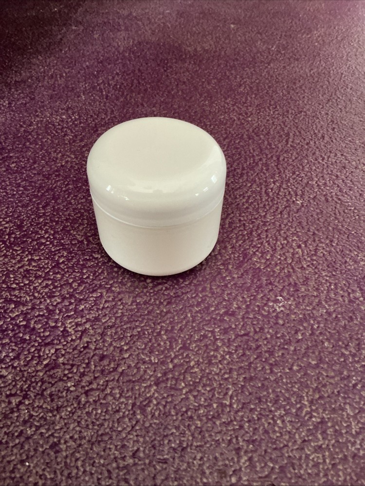 White Polypropylene Radius Jars With Lids 2oz