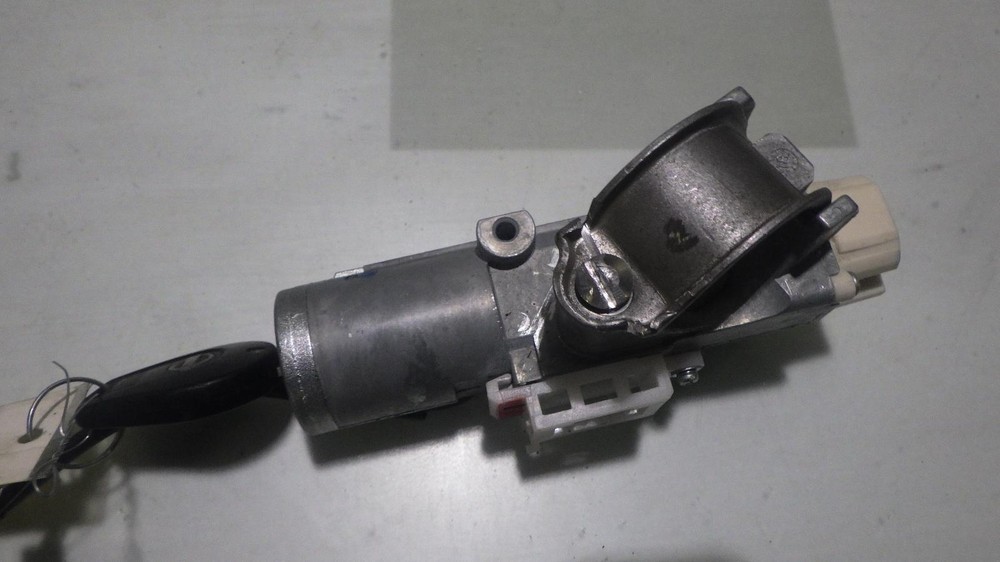 19 NISSAN VERSA Ignition W/Key